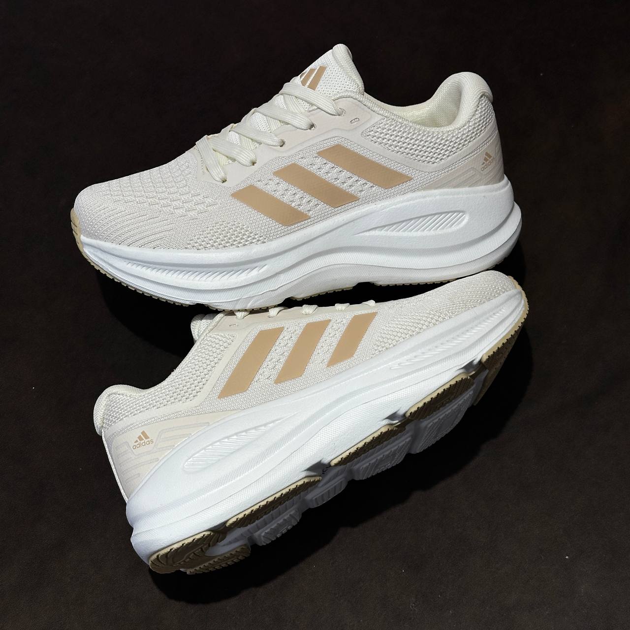 Кроссовки Adidas